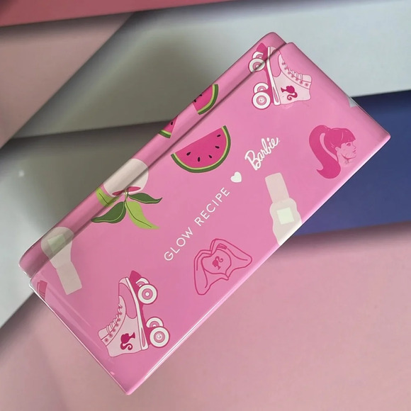 Glow Recipe x Barbie metal box and lid - Picture 4 of 4